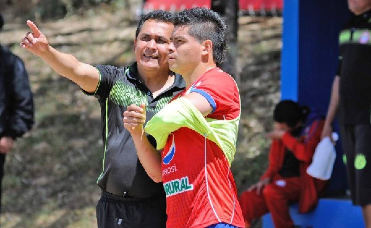 Nahún Espinoza suma otra victoria con el Xelajú de Guatemala