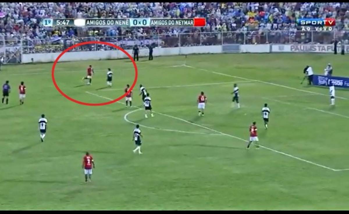 VIDEO: Neymar se divierte en partido benéfico con fintas
