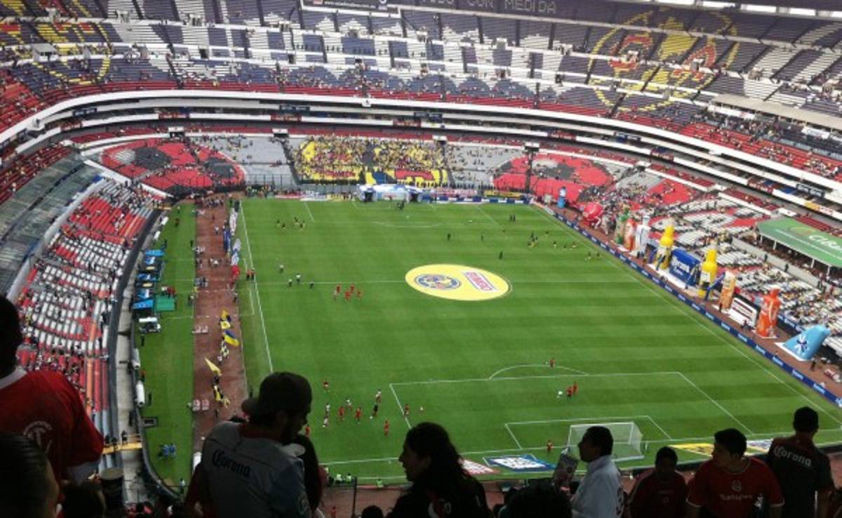Periodista mexicano: 'El Azteca hoy es una bacinica, cualquiera viene a cag...'