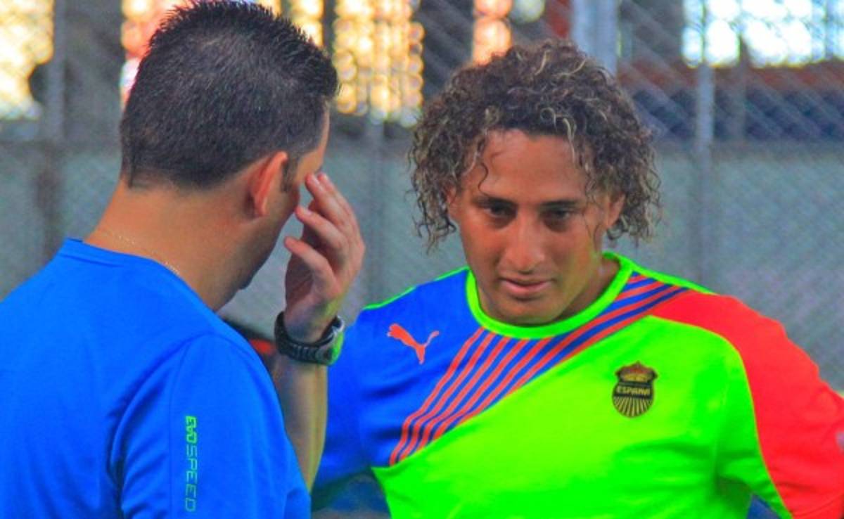 Javier Delgado no sabe si Kevin Hernández continuará