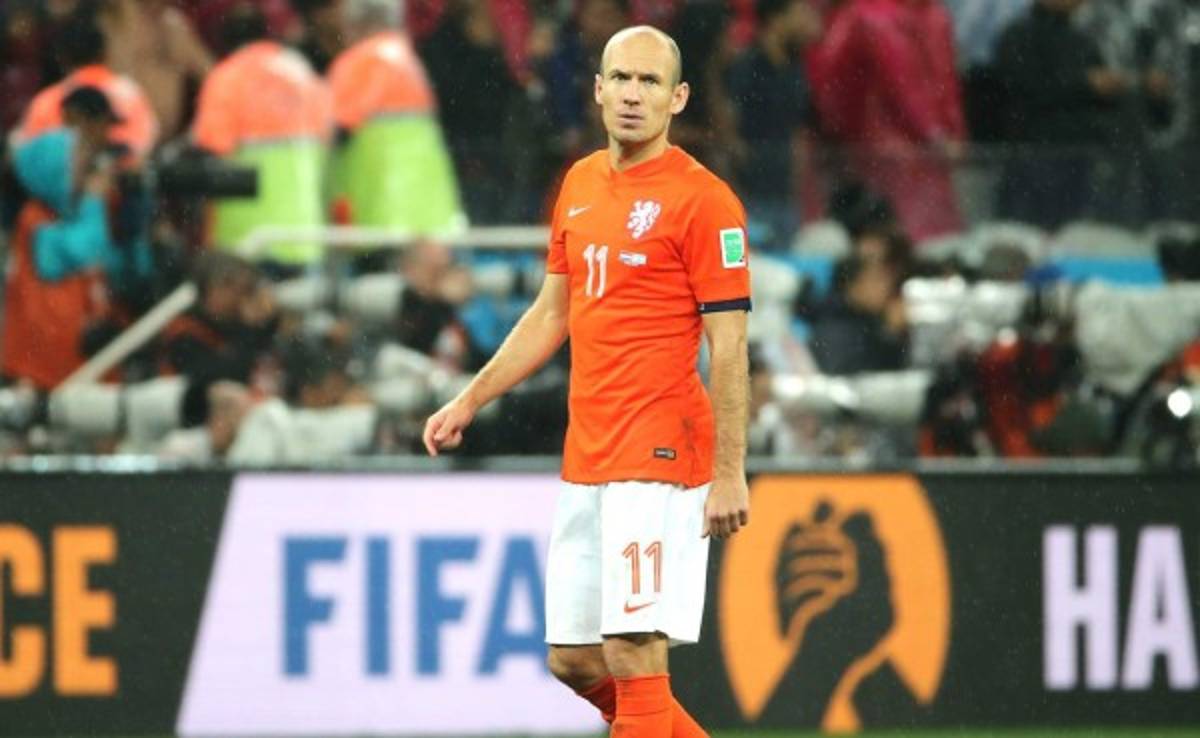 Robben rechaza jugar en el Manchester United