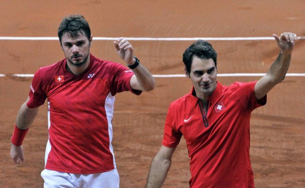 Federer y Wawrinka acercan a Suiza a la primera Copa Davis