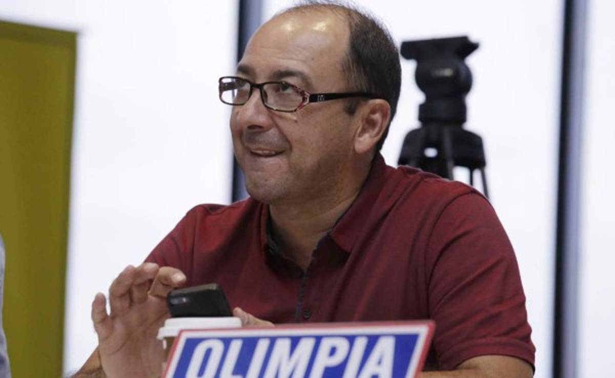 Osman Madrid confirma que sí aceptaría la presidencia de la FENAFUTH