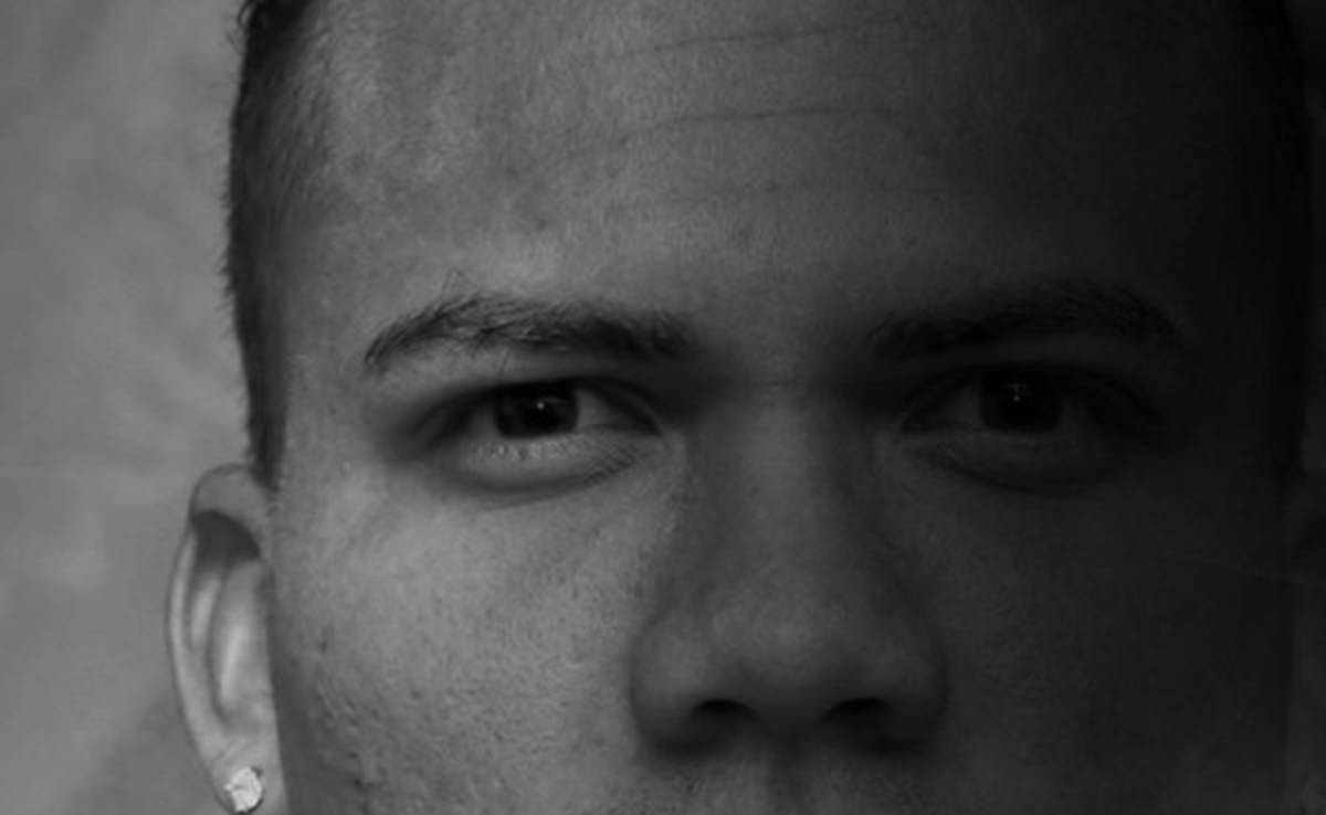 ¡Emotivas! Las fotos de la familia de Arnold Peralta en su tumba