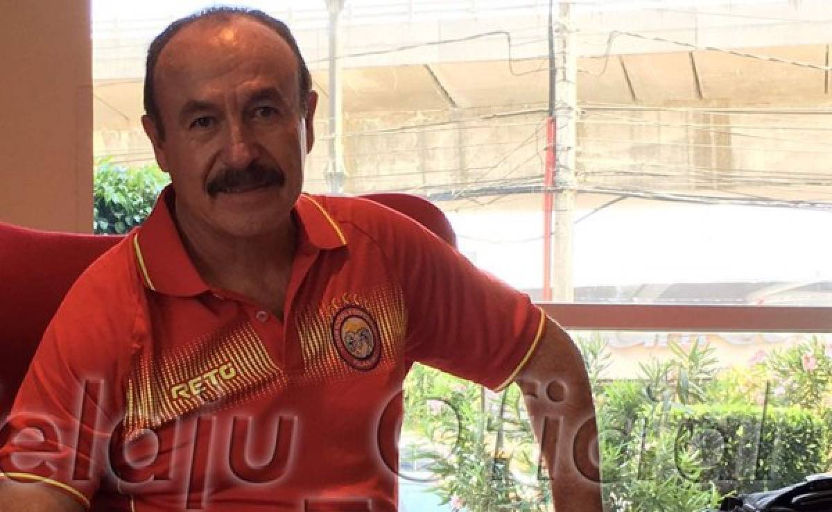 Mexicano Rafael Loredo es el nuevo entrenador del Xelajú de Guatemala