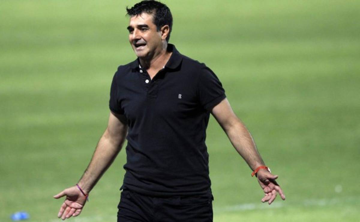 Diego Vázquez: 'Tenemos gasolina de avión y vamos a ser bicampeones'