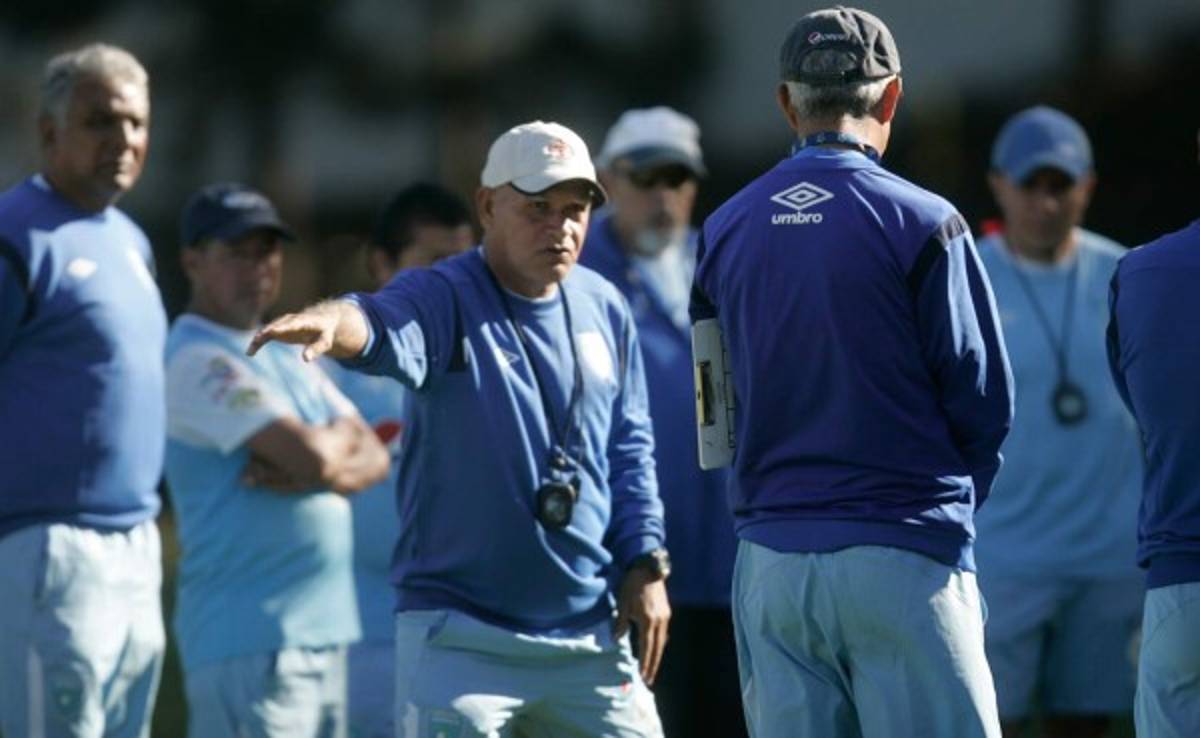 Técnico de Guatemala: 'Honduras es fuerte, potente y veloz”