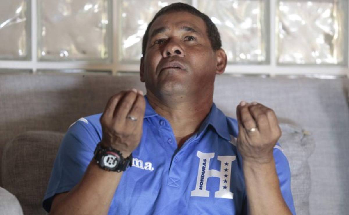 José Valladares, DT Sub-17: 'Si no hubiera dejado de beber, no trabajaría con niños'