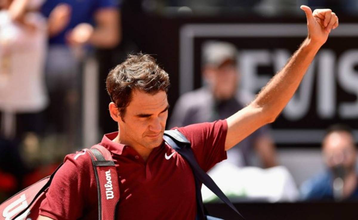 Roger Federer, en duda para disputar el Roland Garros