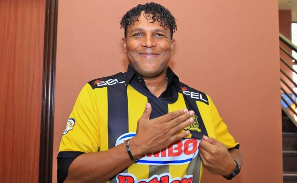 Despedida de Carlos Pavón será ante Barcelona de Ecuador