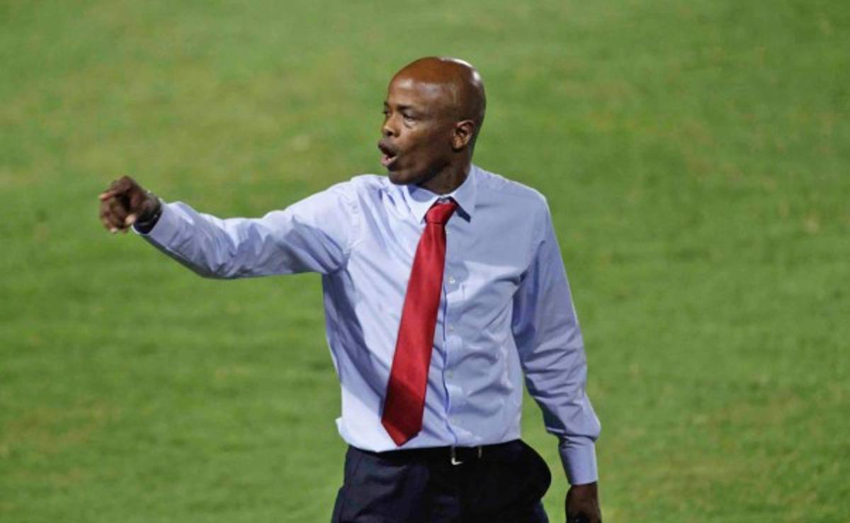 Los Dely Valdés dirigirán al Águila de El Salvador