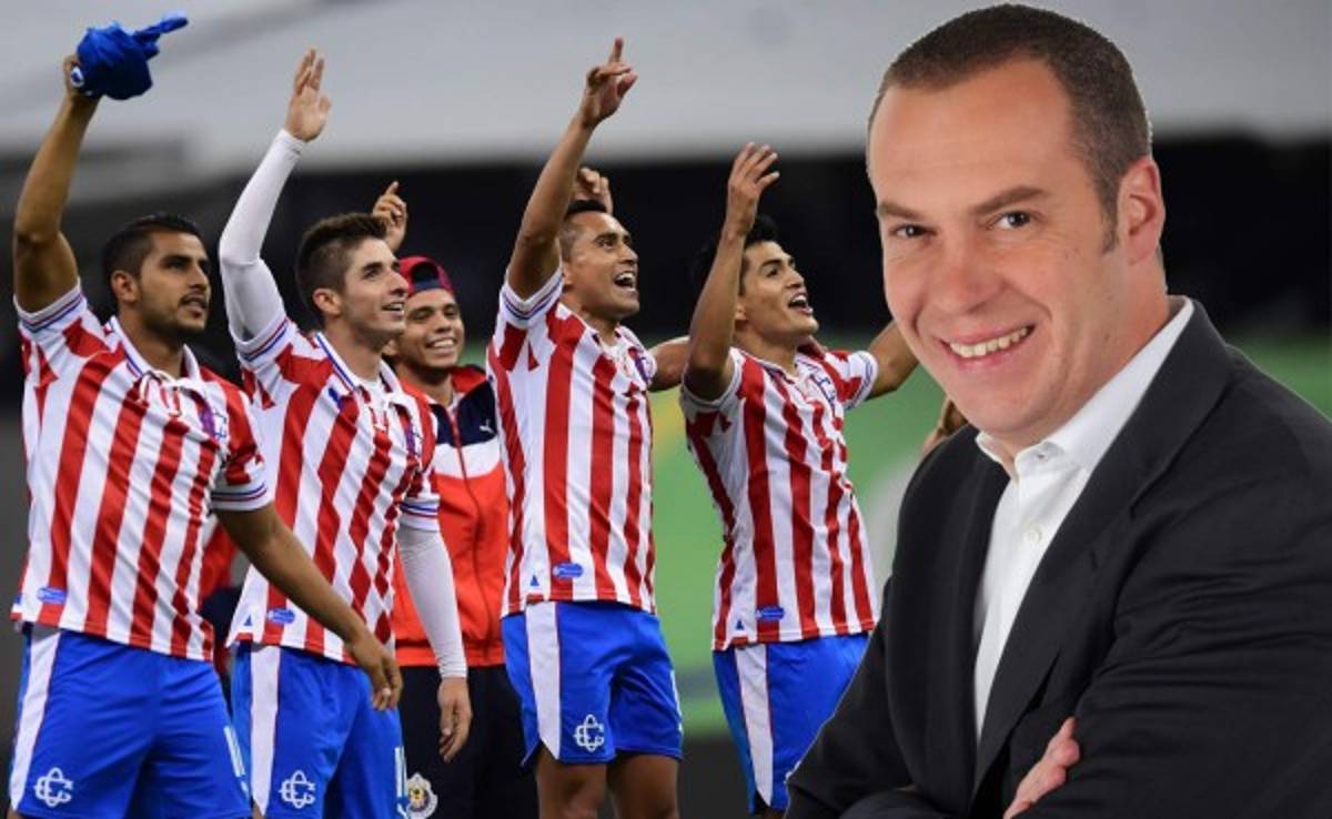 Periodista sugiere que México vista a las Chivas como el Tri para jugar ante El Salvador
