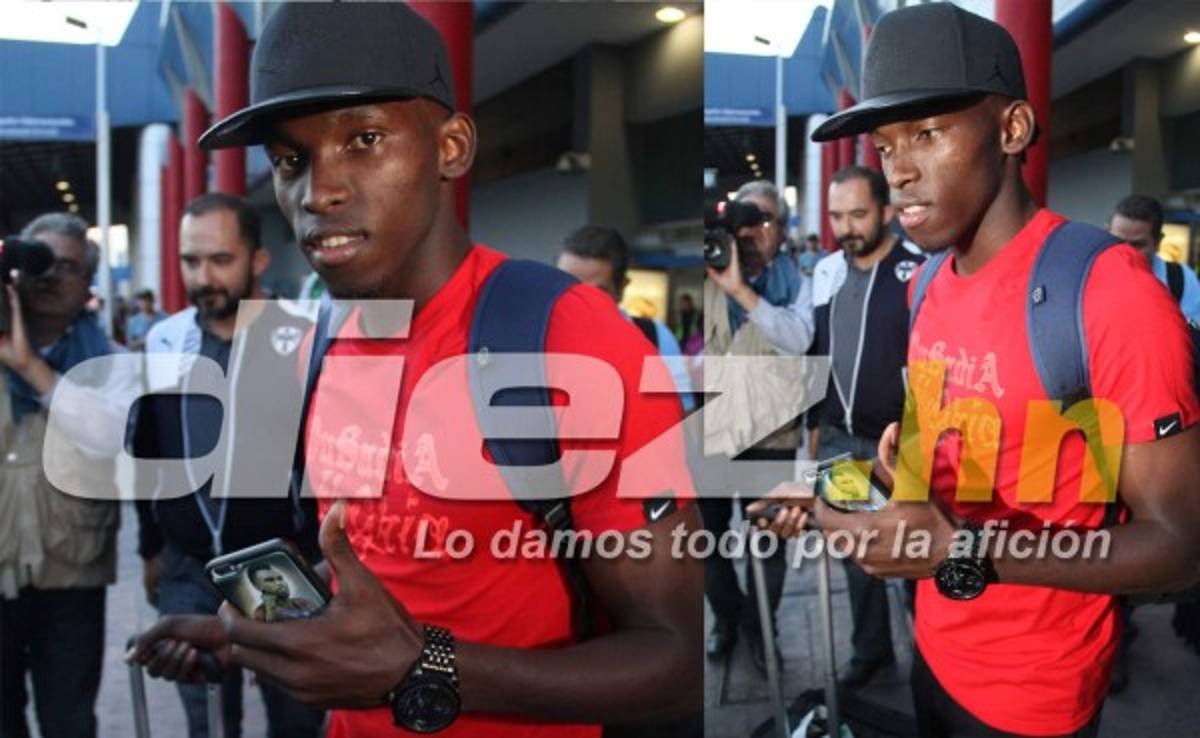 Caluroso recibimiento al hondureño Alberth Elis en Monterrey