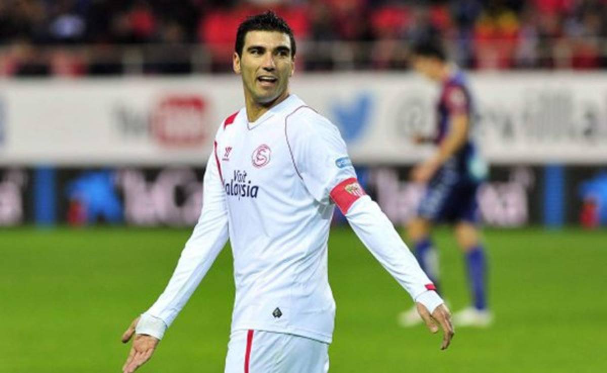 José Antonio 'La Perla' Reyes deja el Sevilla