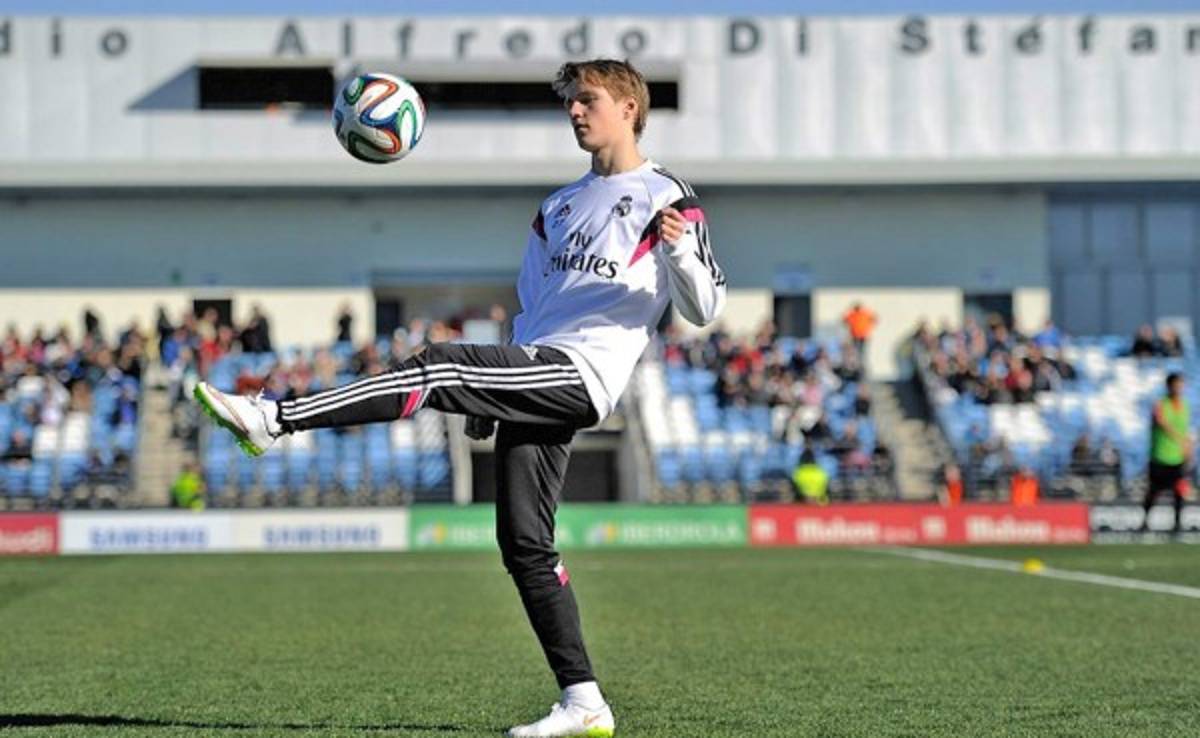 Martin Odegaard comienza a darle problemas al Real Madrid