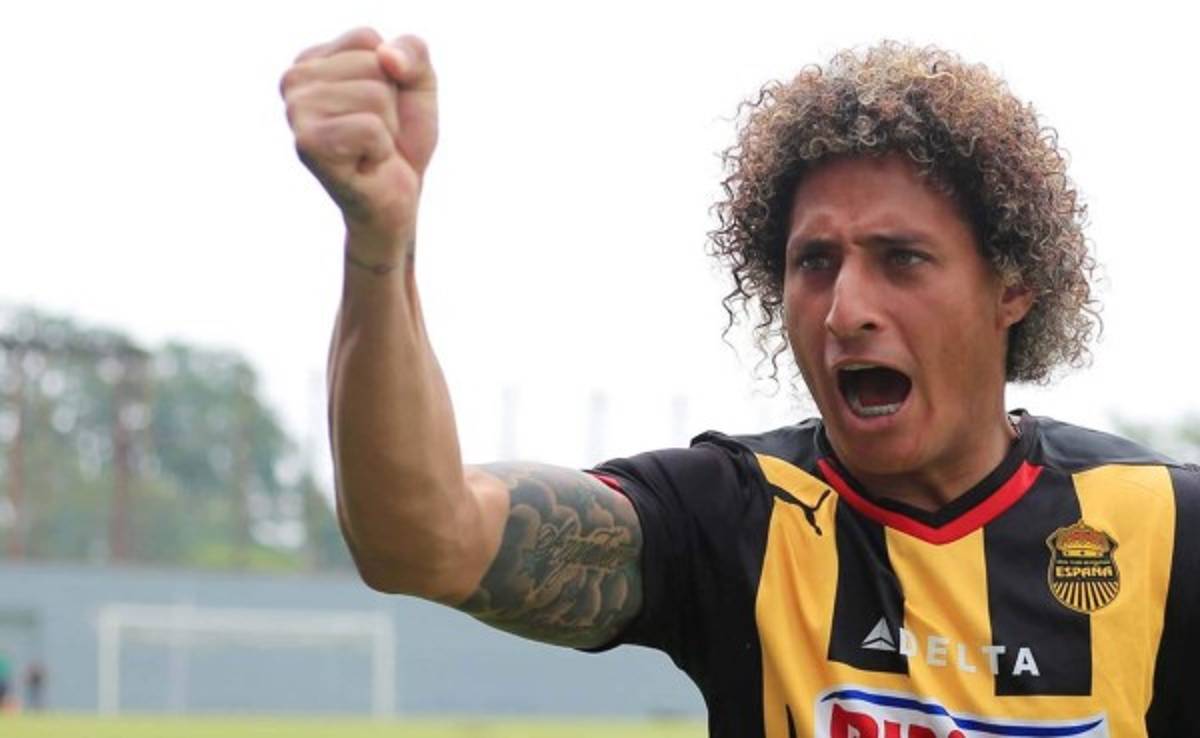 Real España anunció de forma oficial la renovación del portero Kevin Hernández