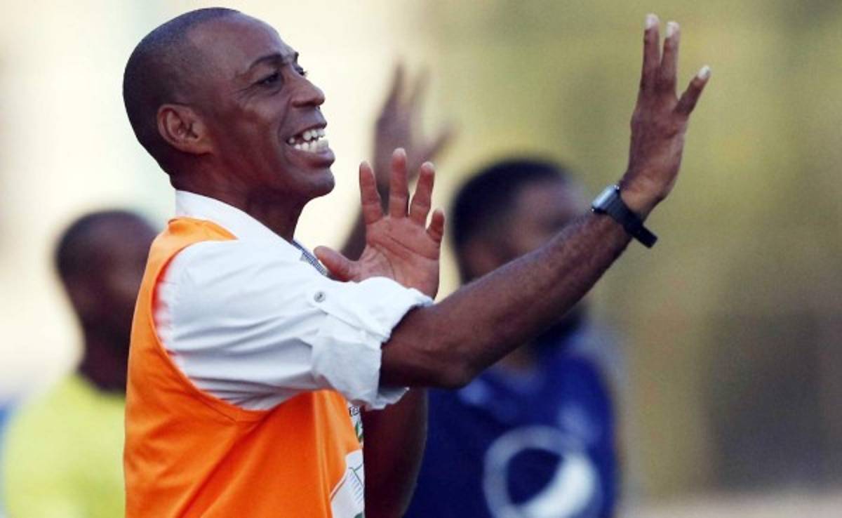 'Memo' Bernárdez: 'Hay jugadores que piensan que ya son titulares'