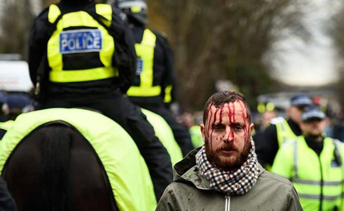 La batalla campal que protagonizaron aficionados del Tottenham y Arsenal