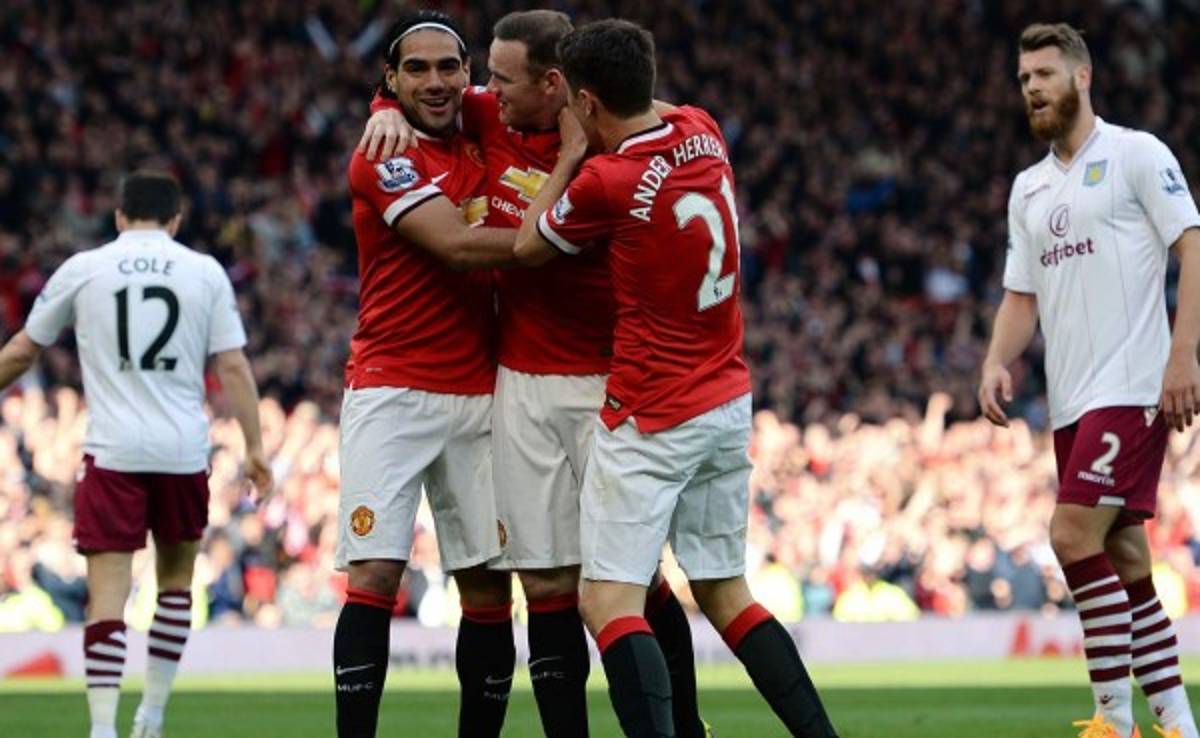 Herrera y Rooney dan triunfo al Manchester ante un combativo Aston Villa