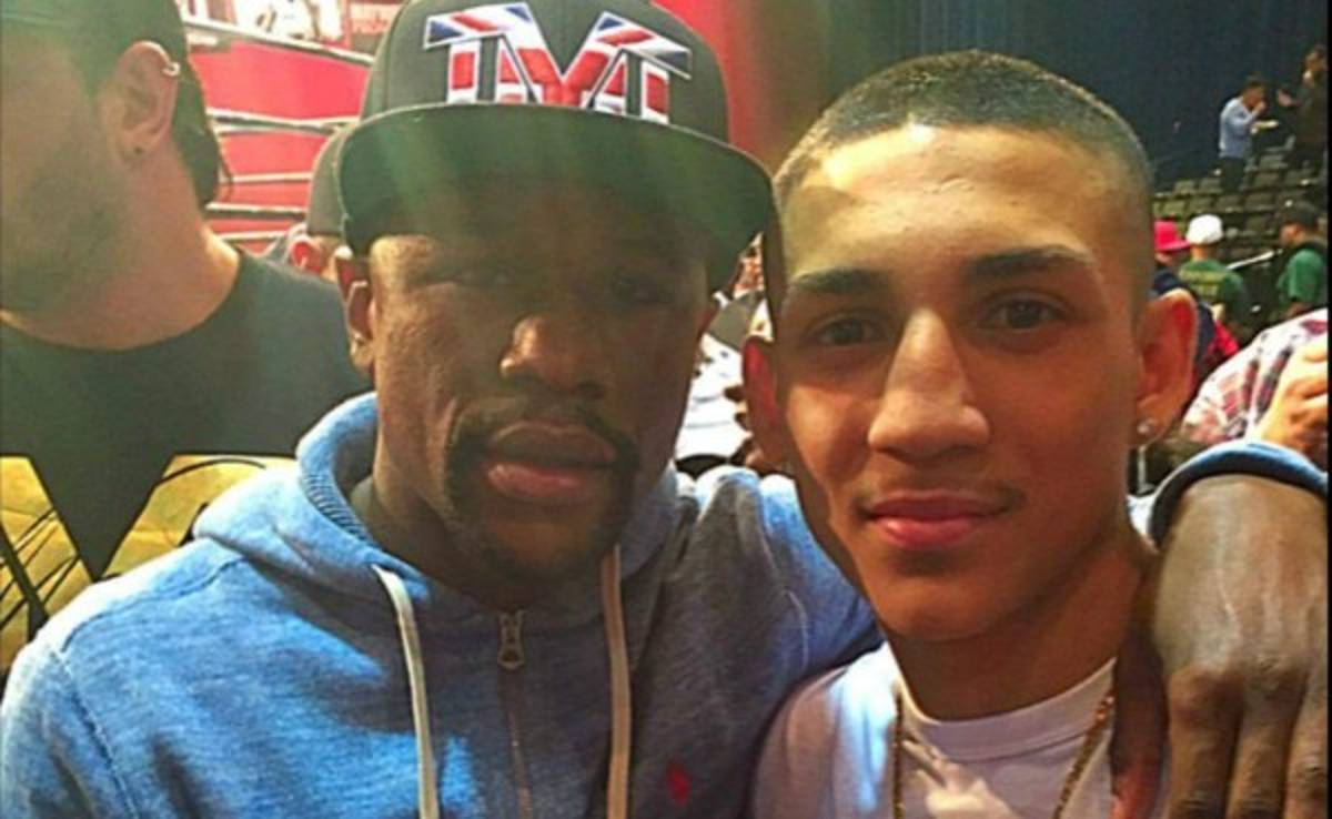 El boxeador hondureño en el que Mayweather ha puesto sus ojos