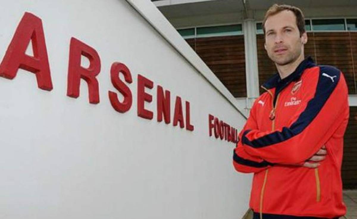 Petr Cech recibe amenazas de muerte tras fichar con Arsenal