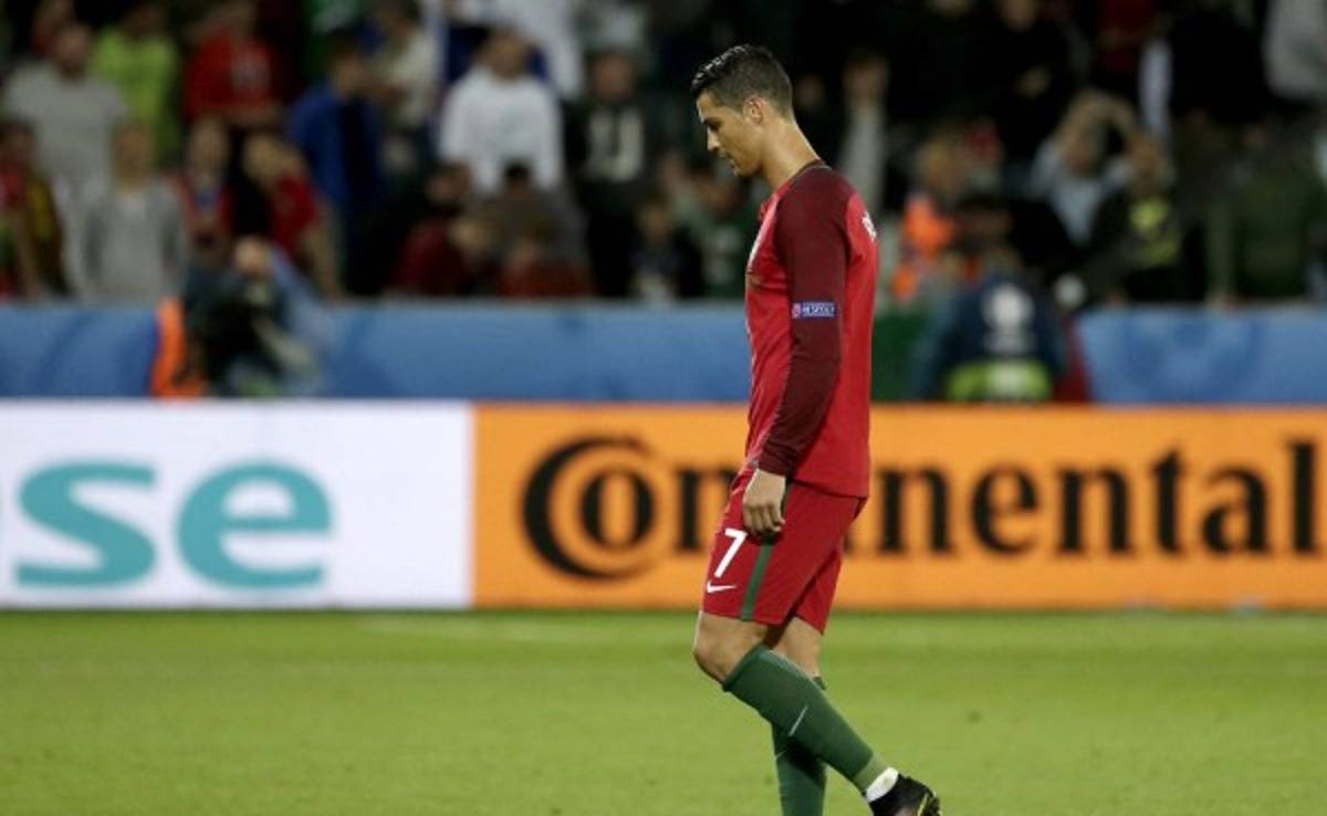 Portugal y Cristiano Ronaldo se atascan en debut contra Islandia