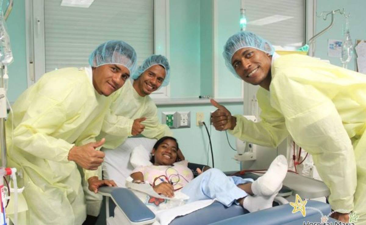 Enorme gesto de los jugadores del Olimpia con niños de Hospital en Tegucigalpa