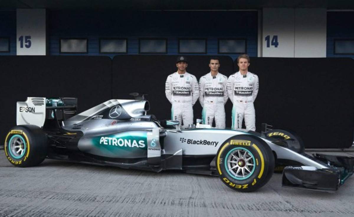 El nuevo coche de Mercedes se verá el 15 de febrero