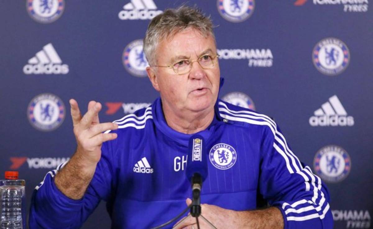 Guus Hiddink asegura que el descenso del Chelsea 'es una posibilidad'