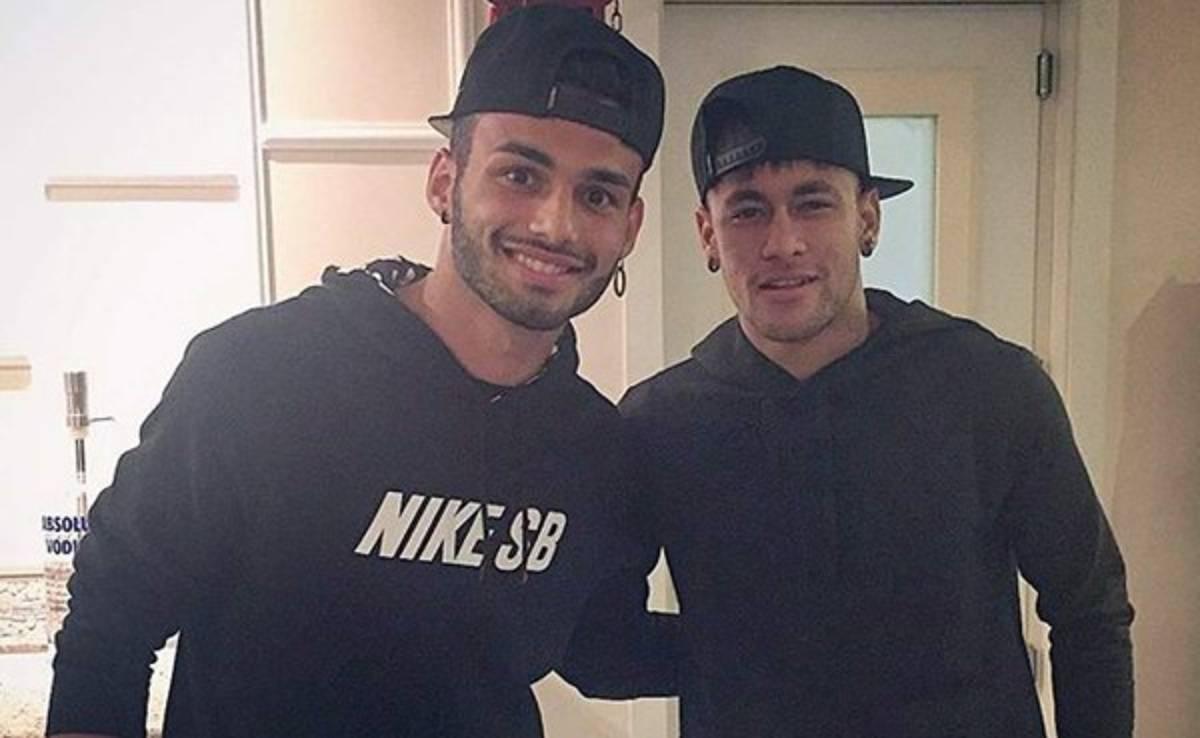Neymar hace 'temblar' a su compañero Thiago Maia