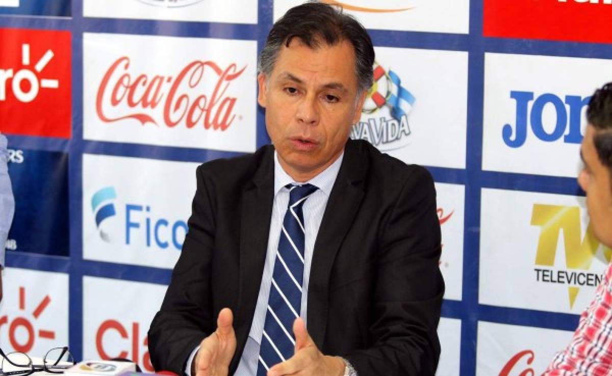 Honduras oficializa apoyo a Montaglianni para dirigir Concacaf