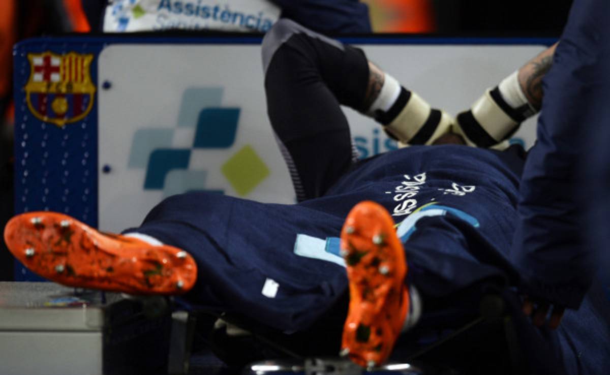 VIDEO: Lamentos y mensajes de apoyo a Víctor Valdés