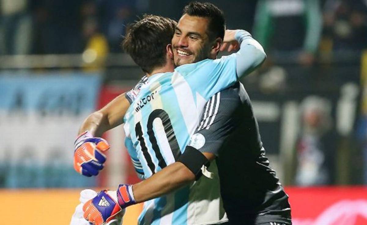Sergio Romero: 'Es mentira que en la selección juegan los amigos de Messi'