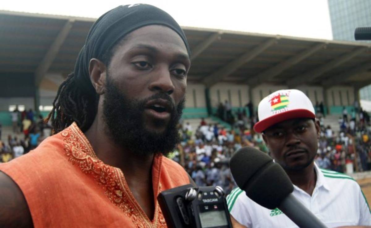 Los increíbles pedidos que hizo Adebayor para fichar por el Lyon