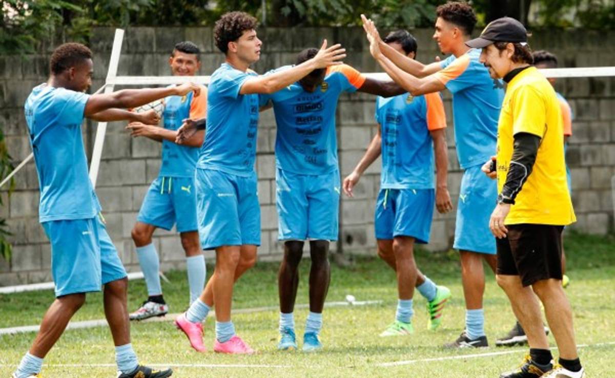 Kevin Villanueva, joven prospecto de Real España es operado