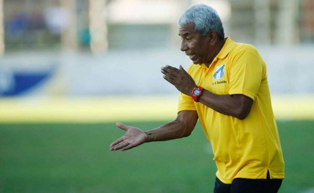 Héctor Castellón: 'Me molestó que un jugador nuestro se desconcentró, no es posible'