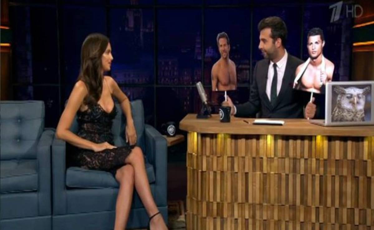 VIDEO: A Irina Shayk la ponen a elegir entre su novio o Cristiano Ronaldo