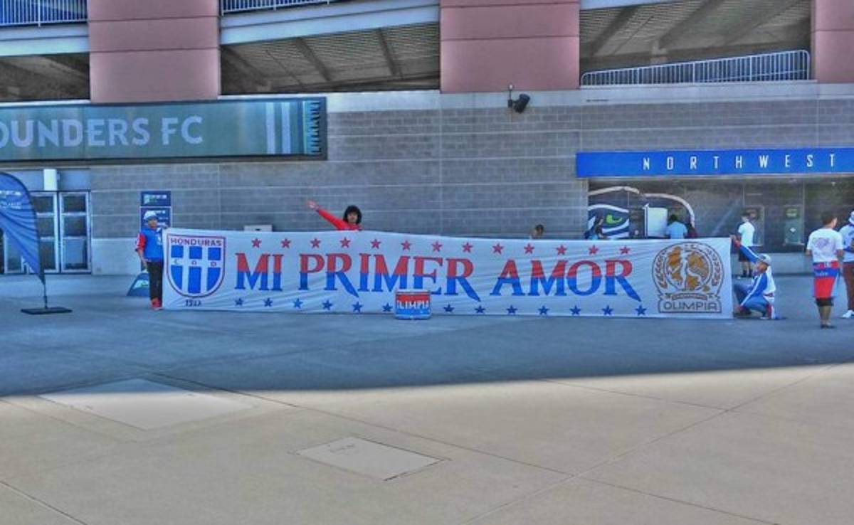 Ultra Fiel no deja solo al Olimpia y llega a Seattle para juego de Liga Campeones