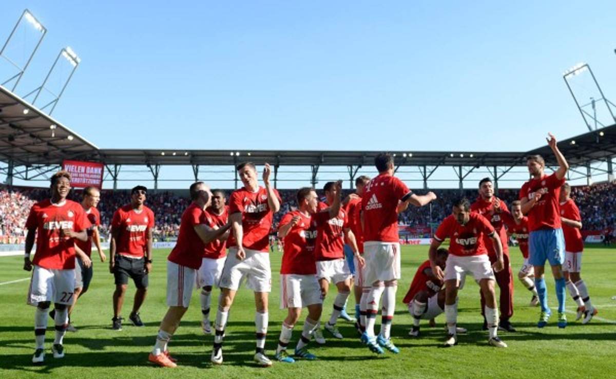 ¡Bayern, tetracampeón en Alemania y alivia su decepción en Champions!