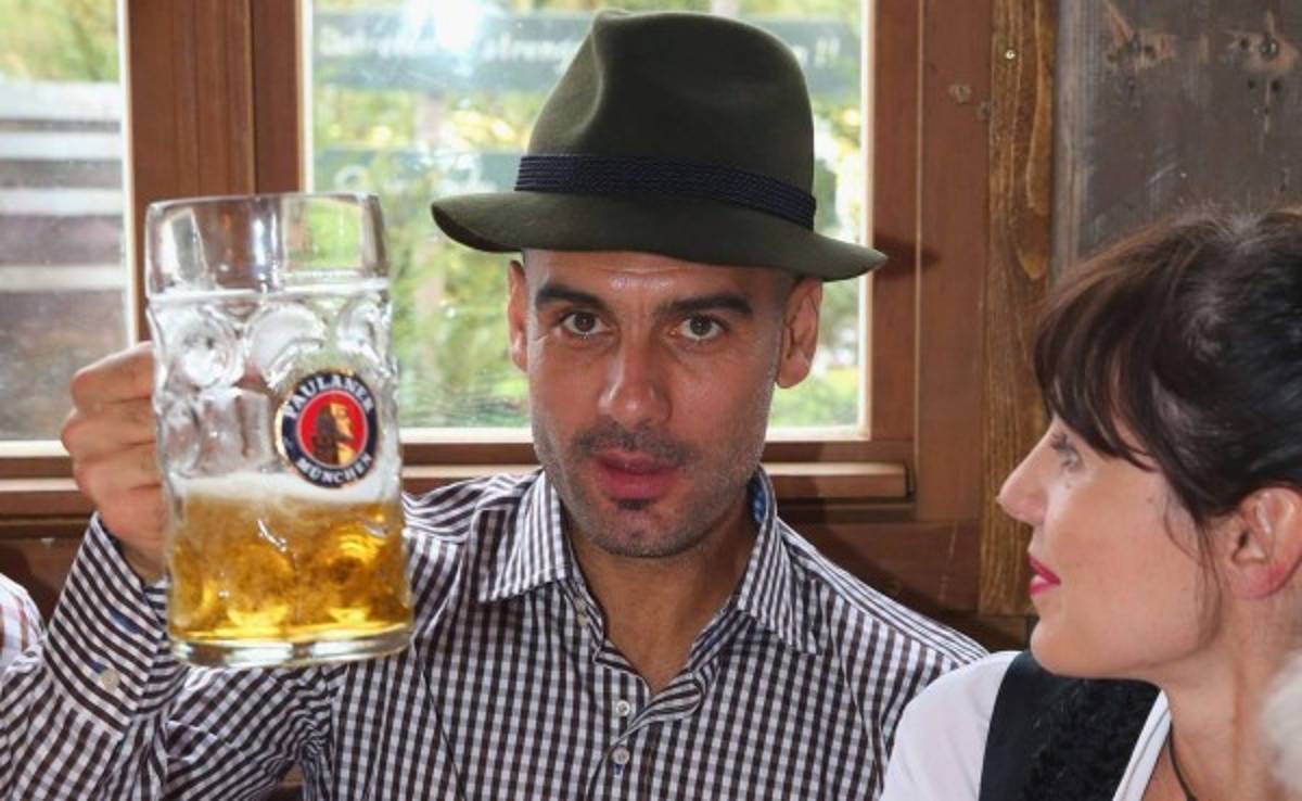 Pep Guardiola revela de qué forma le gustan las cervezas