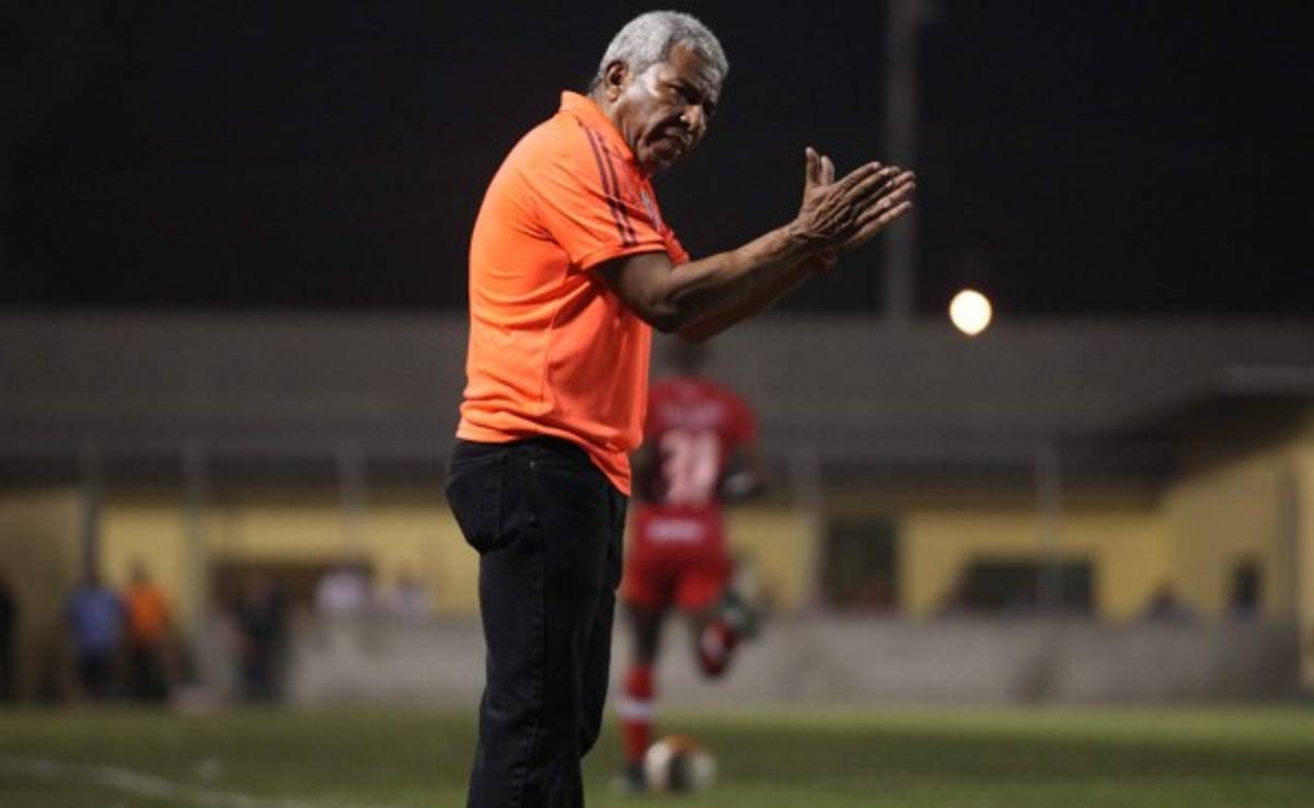 Héctor Castellón: 'Nos ganaron bien y aquí no hay excusas'