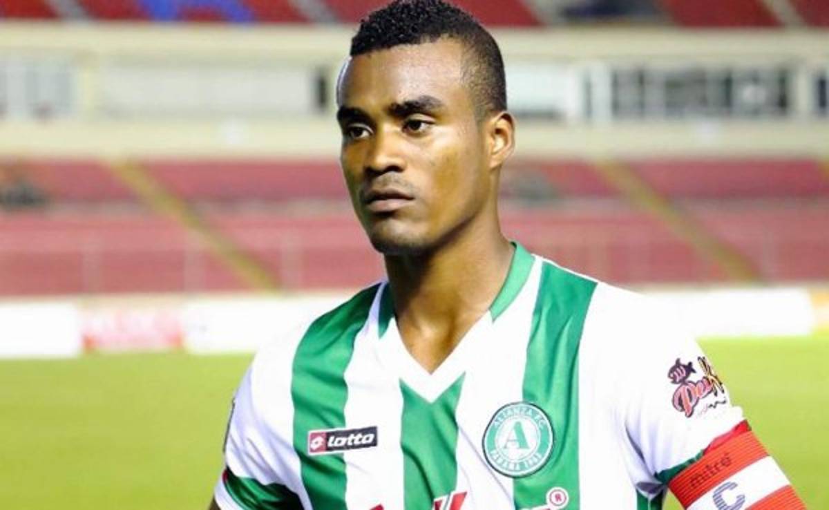 El panameño Richard Peralta viene a prueba al Motagua