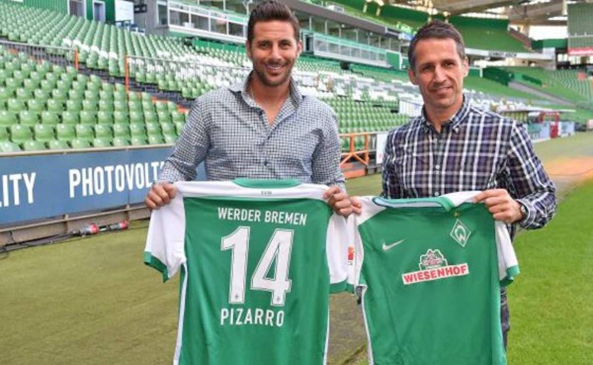 El peruano Claudio Pizarro vuelve al Werder Bremen a los 36 años