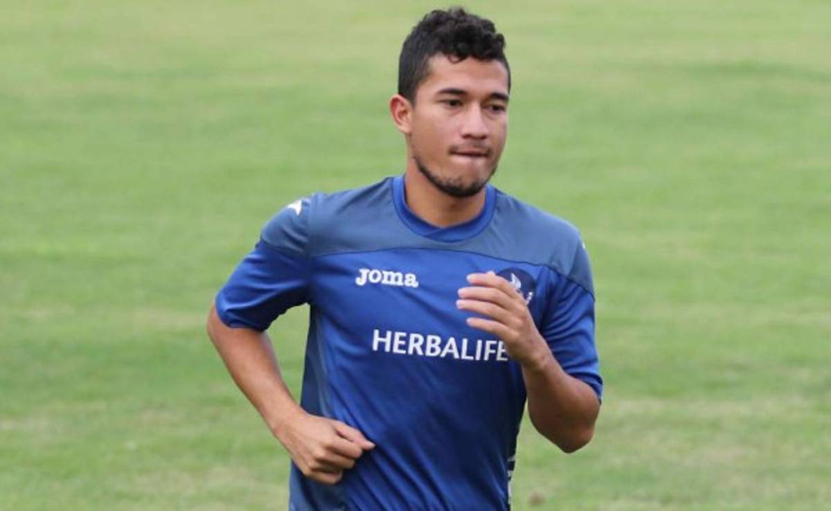 Néstor Martínez firmará este martes su contrato con Motagua
