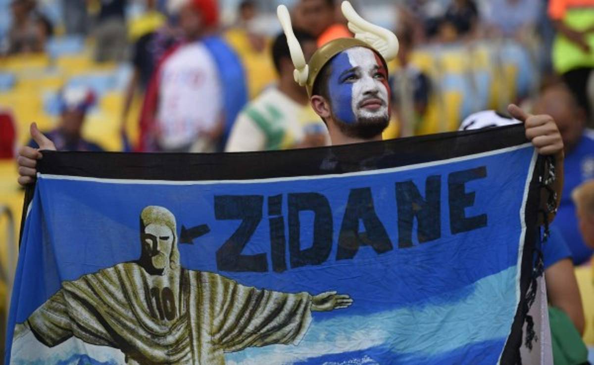 El pequeño brasileño 'Zinedine Yazid Zidane Thierry Henry Barthez...'