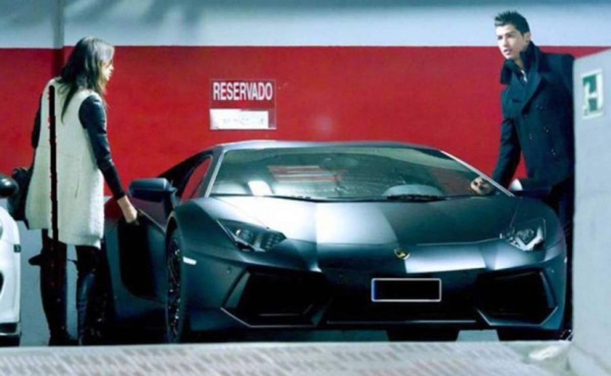 La impresionante colección de autos de Cristiano Ronaldo