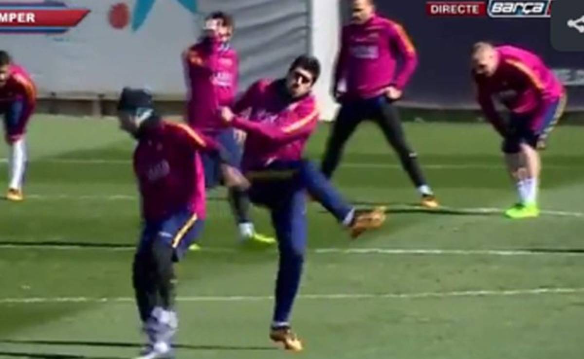 VIDEO: Luis Suárez enfurecido con Javier Mascherano