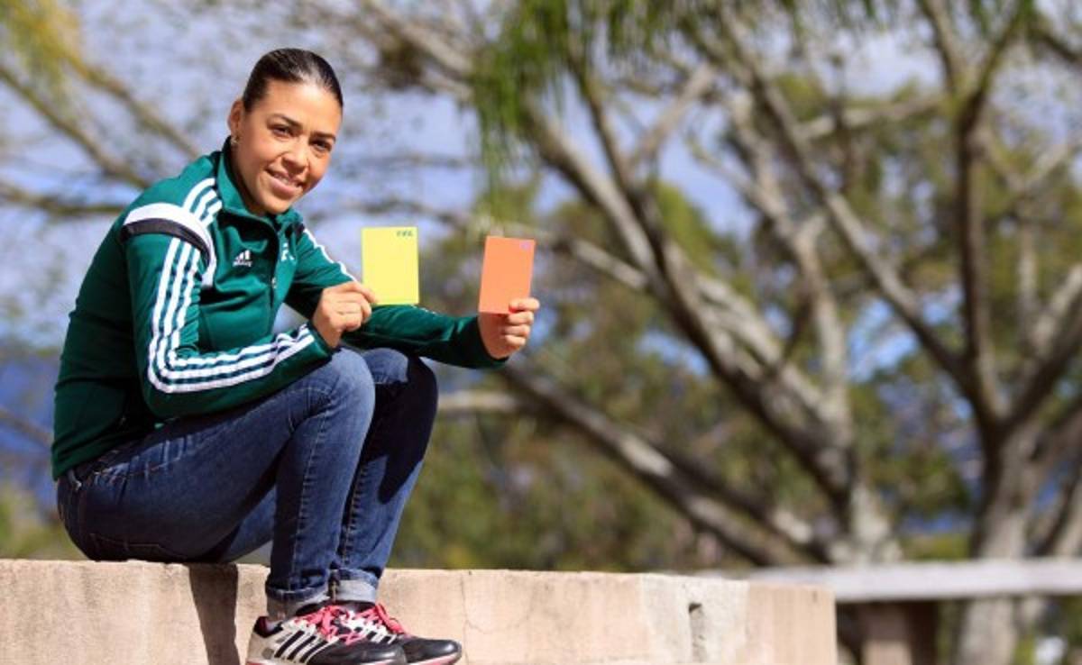 Histórico: Por primera vez en Honduras, una mujer pitará un partido de Liga Nacional