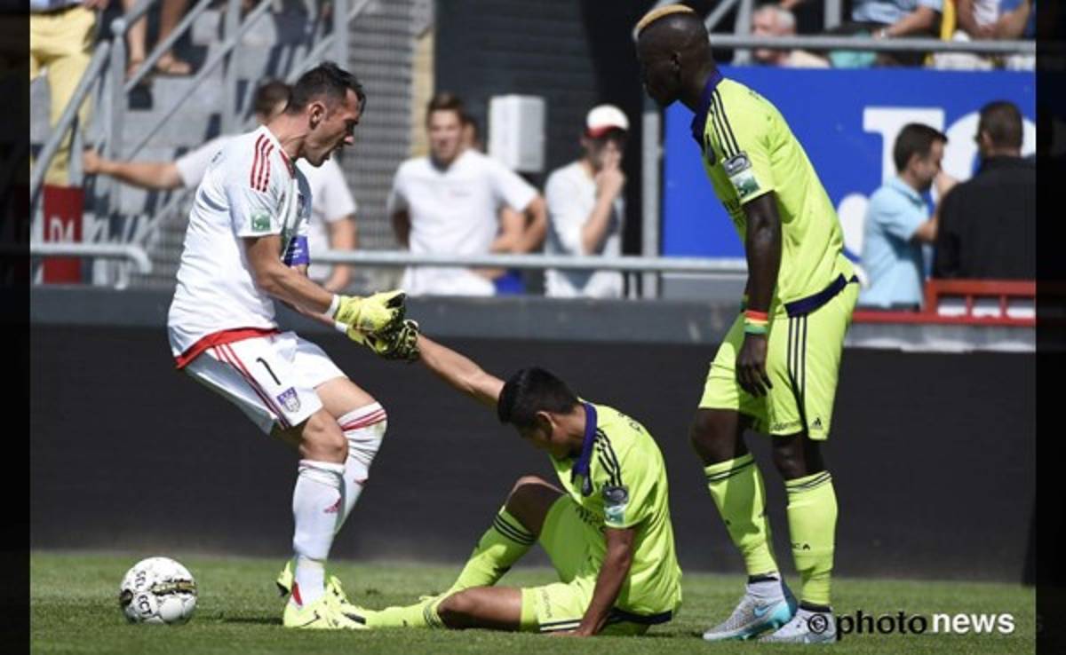 Amargo domingo para Najar y Anderlecht en Bélgica