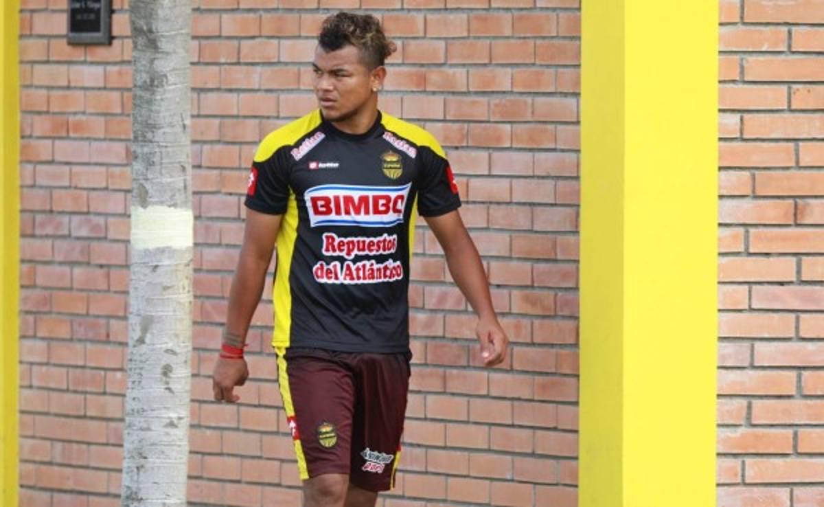 Mario Martínez regresa y Camilo Aguirre se va de Real España